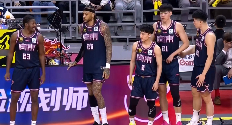 东男篮可能, FrtSM, 上赛季