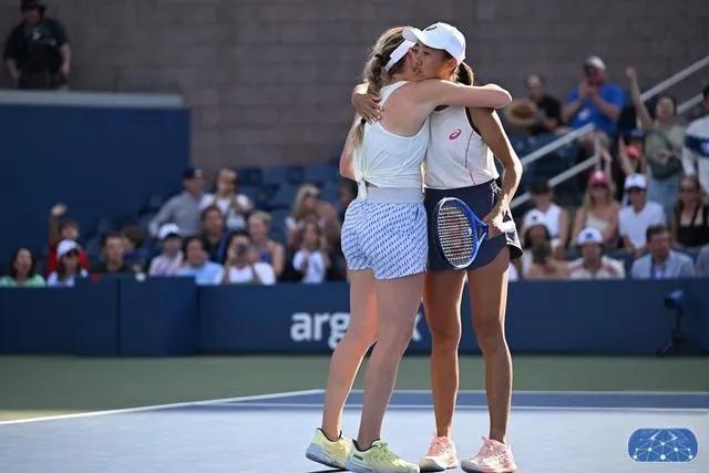 的大威组合, sAA