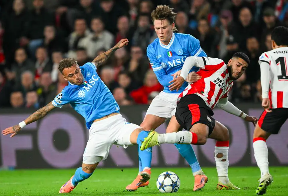 欧冠崩盘溃, 短短的