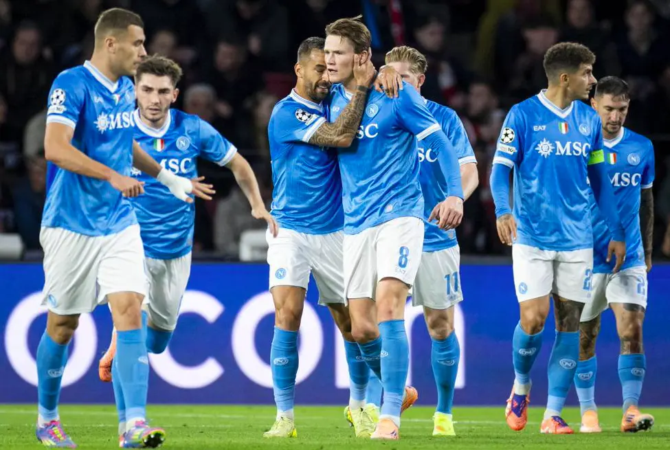 球的俱乐部, amp, 下成功夺冠